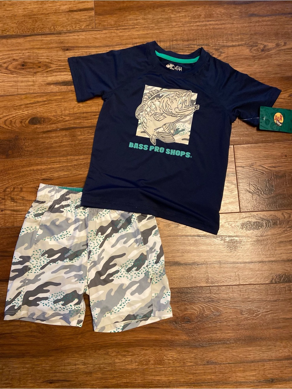 NWT Bass Pro Shops Toddler Boy's Performance T- Shirt & Shorts Set 4T Camo Fish